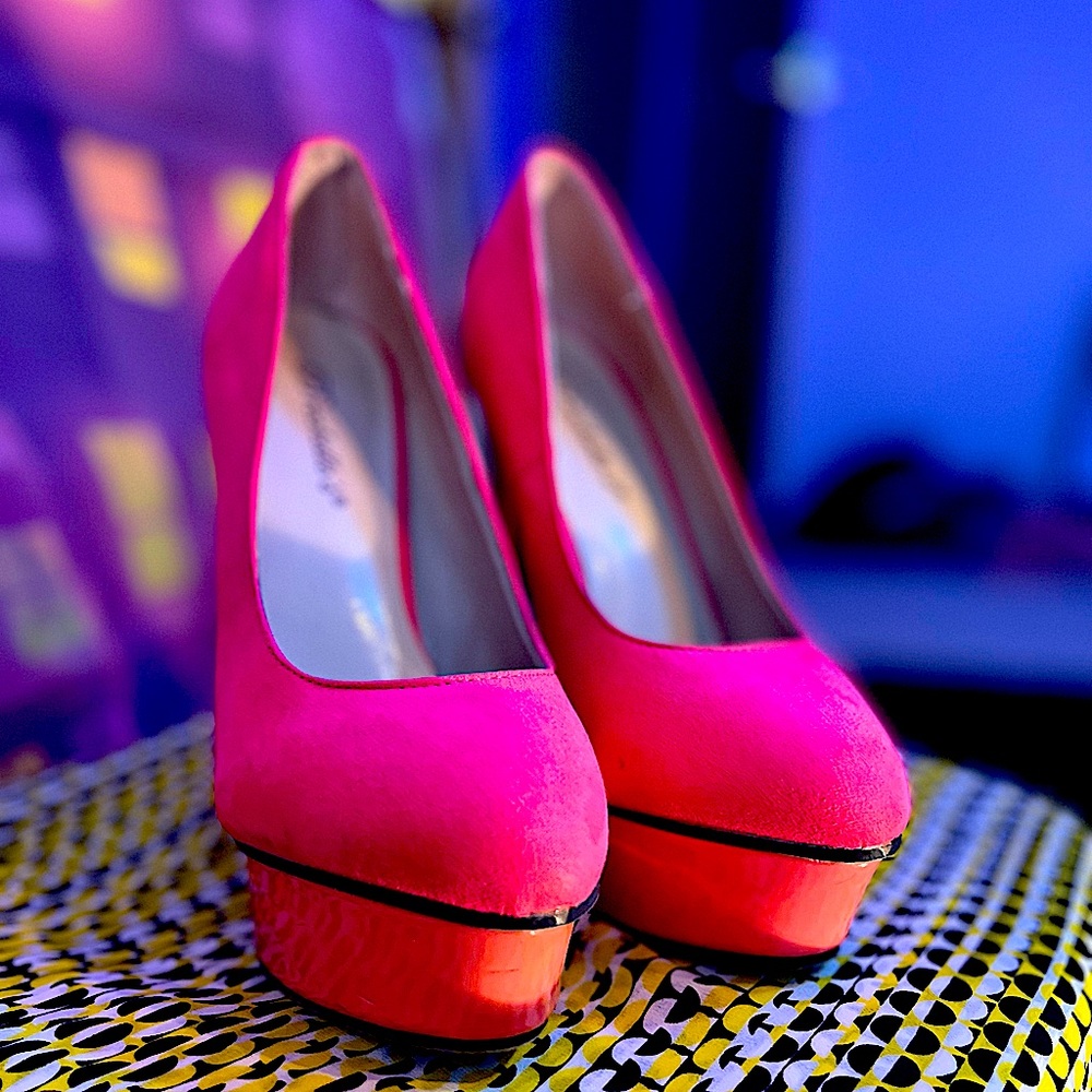 KILLER hot pink Stilletos